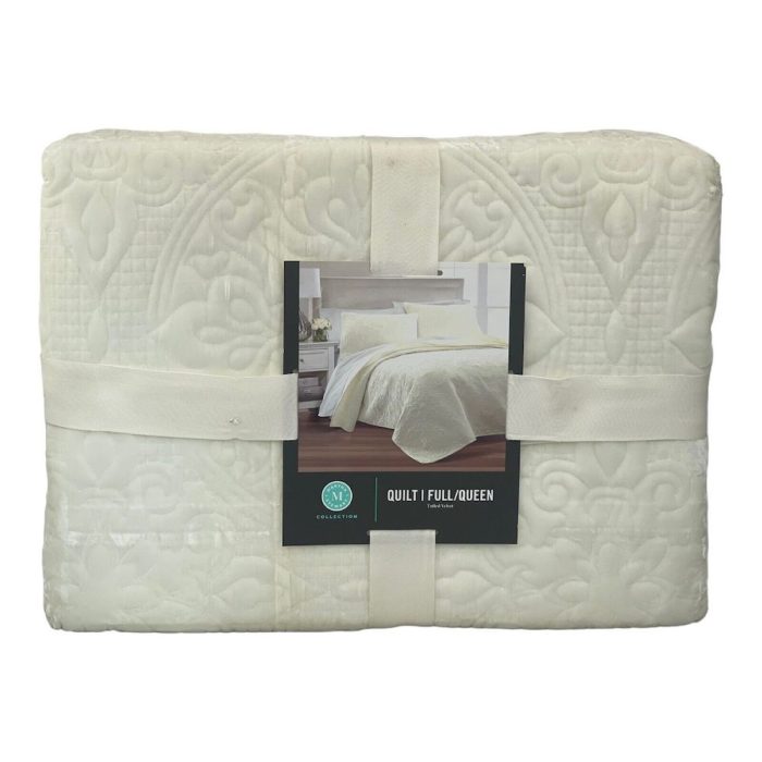 Martha Stewart Medallion Tufted Velvet Quilt Ivory 2