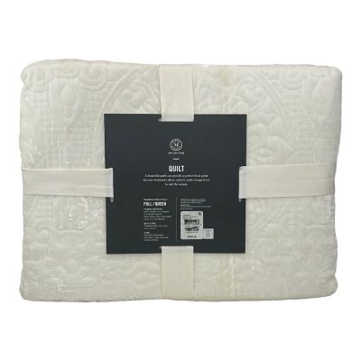 Martha Stewart Medallion Tufted Velvet Quilt Ivory 4