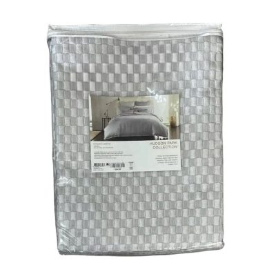 Hudson Park Tessera Matelasse FULL / QUEEN Coverlet SILVER 2