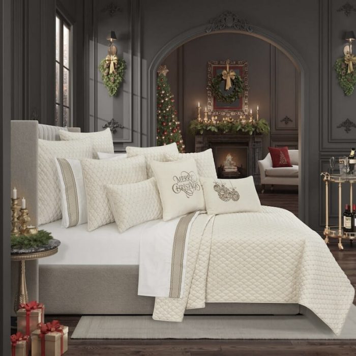 J Queen Grandeur Diamond Velveteen Queen Coverlet Set