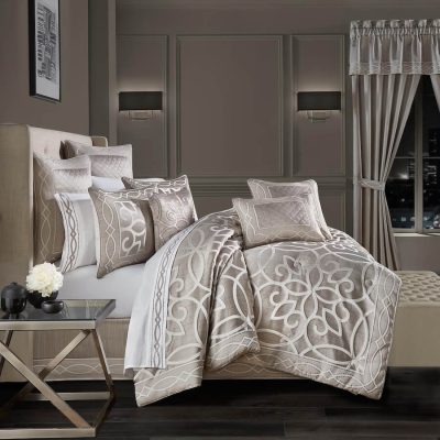 J QueJ Queen New York Decoen New York Deco