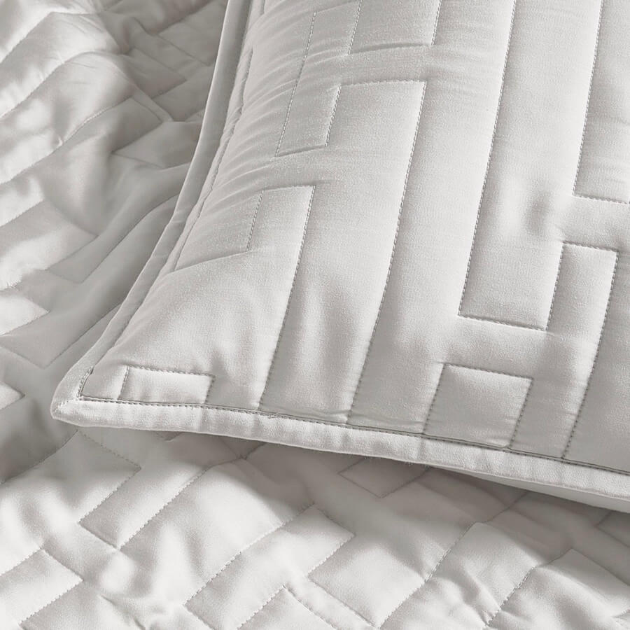 Hotel Collection Chain Link Quilted Coverlet Set Silver 3 Hotel Collection Chain Link Quilted Coverlet Set Silver 3